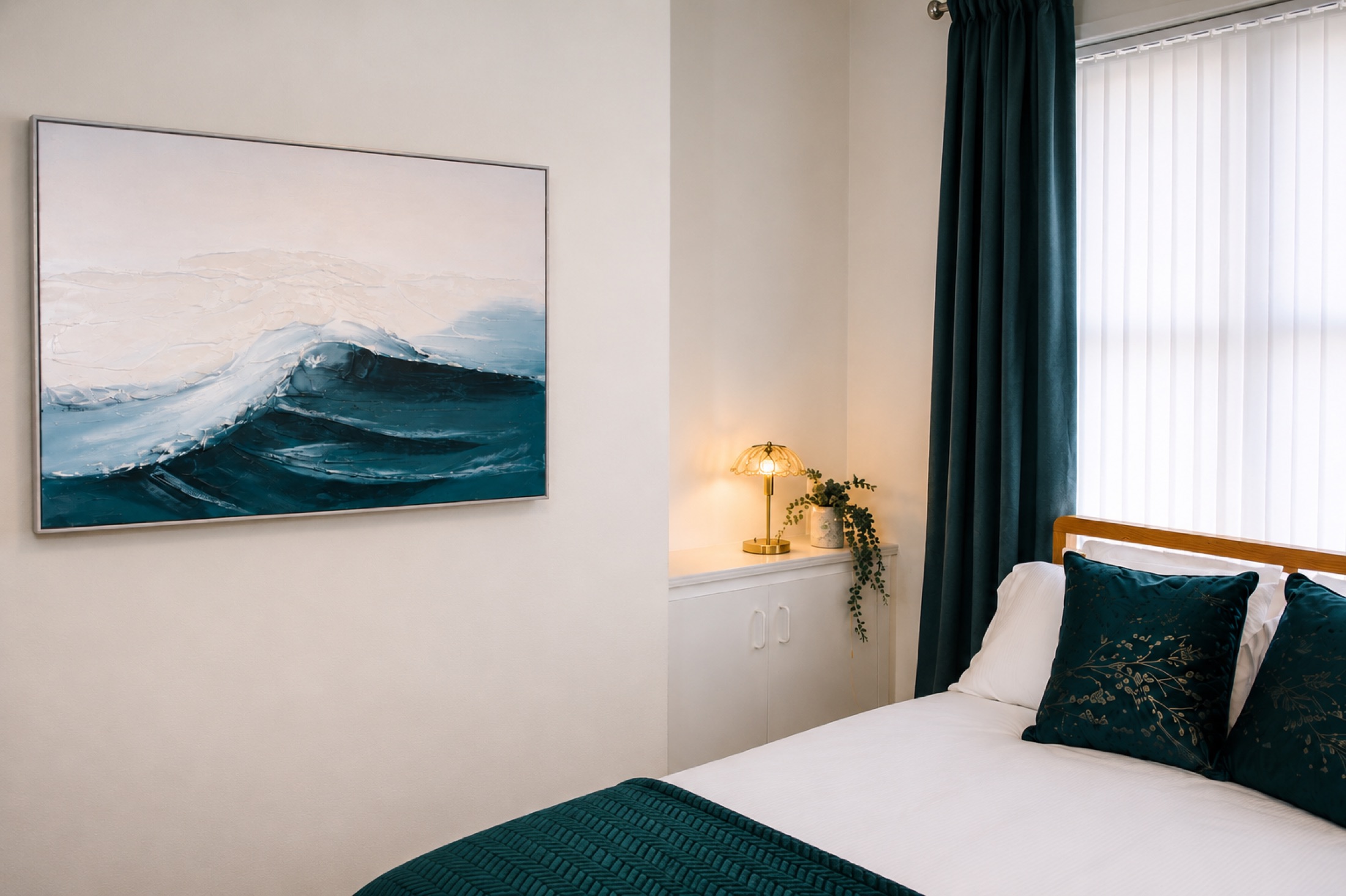 Double bedroom at Atlantean Properties 4-bed serviced accommodation in Bootle